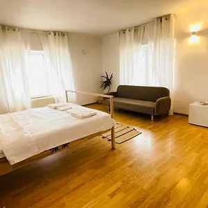 Biolocalia House Oltenia , Balotesti Romania